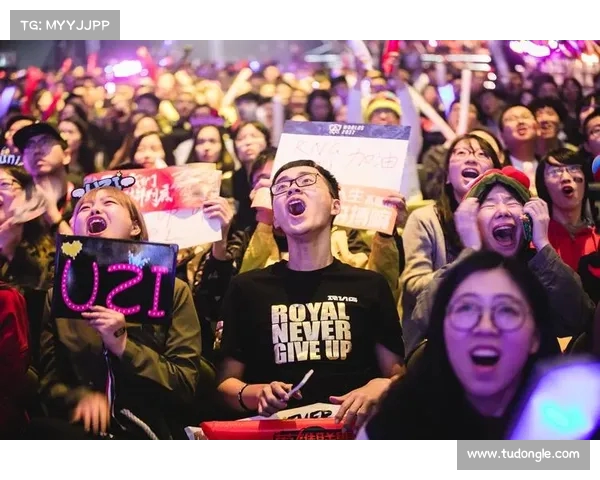 网球比赛门票火爆销售全场售罄热情观众抢购一空 网球比赛门票火爆销售全场售罄热情观众抢购一空
